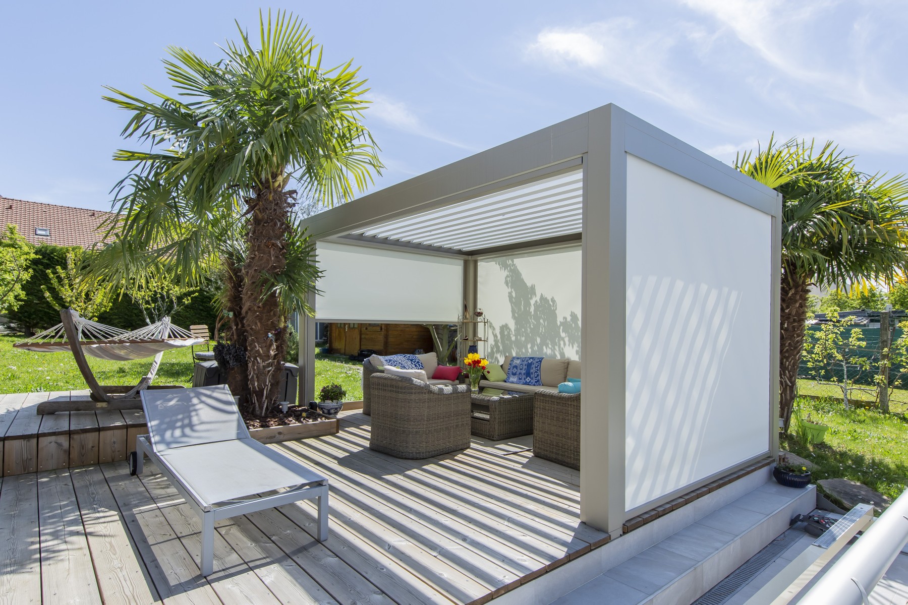 Pergola bioclimatique AKENA